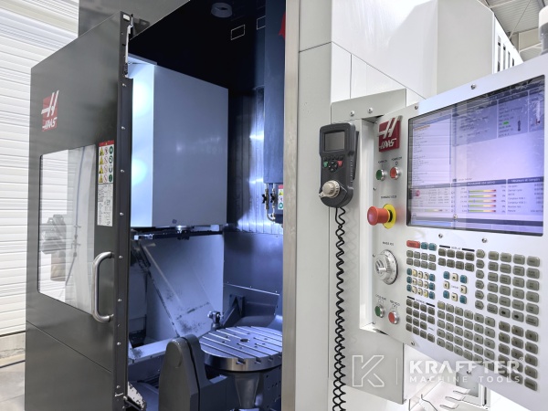 Bearbeitungszentrum, gebraucht, HAAS UMC 750 SS 90145  Achsen zu verkaufen
