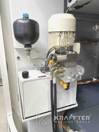 Bearbeitungszentrum numerisch gesteuert MIKRON HSM 800 20690-041 , Gebrauchte Werkzeugmaschinen