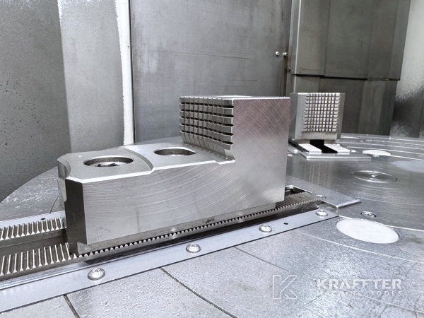 Industriemaschinen zum Drehen Vertikale CNC-Drehmaschine MAZAK Mega Turn 900 90171 