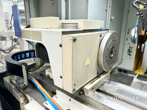 Feinmechanik CNC-Rundschleifmaschine JONES & SHIPMAN Ultramat 650 Easy-B 90120 Gebrauchte Werkzeugmaschinen