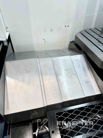 Bearbeitungszentrum für Metall für die Feinmechanik EUMACH UMC1000 90122