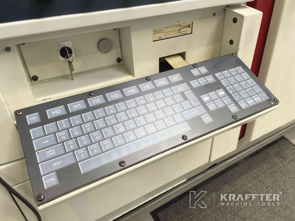 Drehmaschine mit numerischer Programmierung TRAUB TNC 42 / 65 20690-037