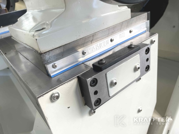 Ankauf und Verkauf Teach-in-CNC-Drehmaschine GDW 300 CS 90069 Europa, Amerika, international