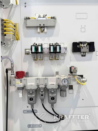 Ankauf und Verkauf Bearbeitungszentrum MAZAK Variaxis C-600 90161 Europa, Amerika, international