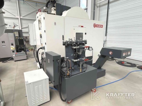 Industriemaschinen zum Fräsen Bearbeitungszentrum HURON VX6 APC 90072