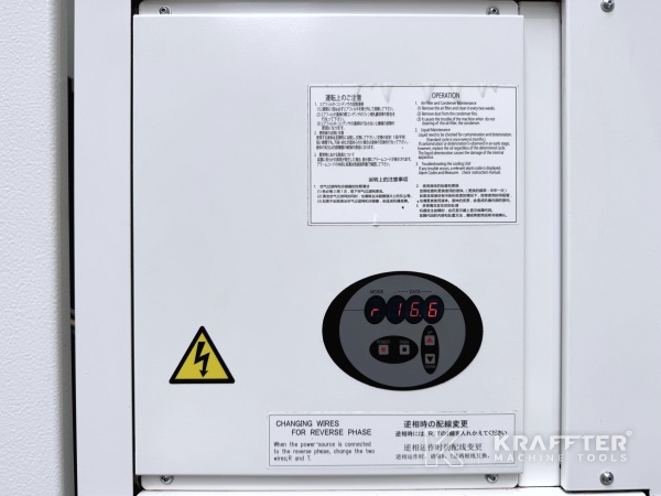 Vertikale CNC-Drehmaschine zu verkaufen MAZAK Mega Turn 900 90171 Gebrauchte Werkzeugmaschinen