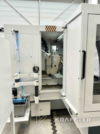 Ankauf und Verkauf CNC Rundschleifmaschine JONES & SHIPMAN Ultramat 650 Easy-B 90120, international