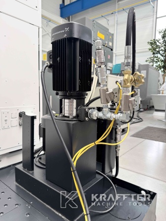 Bearbeitungszentrum zu verkaufen MAZAK Variaxis C-600 90161 Gebrauchte Werkzeugmaschinen
