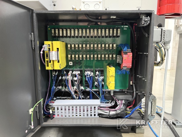 Schaltschrank für Industriemaschine TSUGAMI B0206E-II 90181