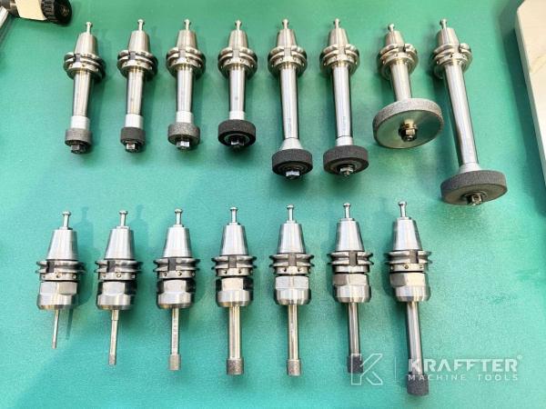 Zubehör, Ausrüstung und Werkzeuge für CNC-Koordinatenschleifmaschine HAUSER S40-400 90123