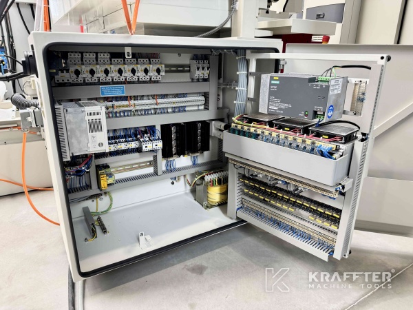 Industrielle Schaltschränke auf STUDER S20 Favorit 90156