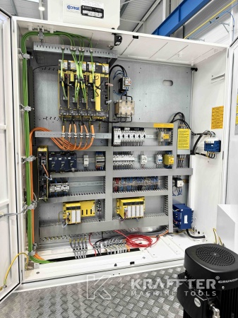 Schaltschrank für Industriemaschine WALTER Helitronic Basic 90112