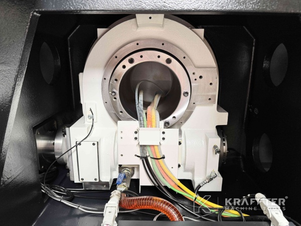 MAZAK Variaxis C-600 90161 Großer Tisch zur Herstellung von Formen, Matrizen