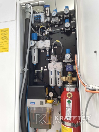 Ölnebel-Absaugeinheit auf WALTER Helitronic Basic 90085