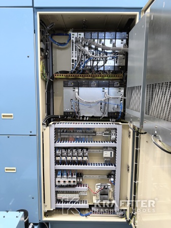 Industrielle Schaltschränke auf OKUMA Multus B400 90175