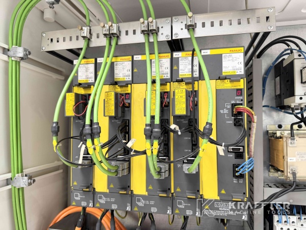 Industrielle Schaltschränke auf WALTER Helitronic Basic 90142
