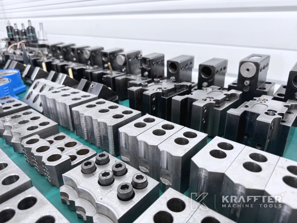 Ausrüstungen , Zubehör für CNC Drehmaschine NAKAMURA TOME NTJ 100 90190