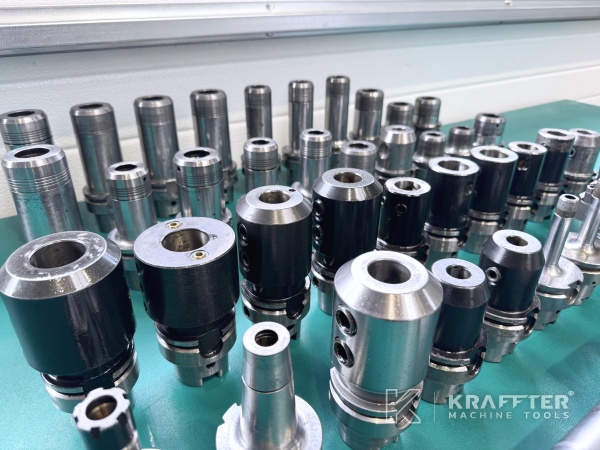 Ausrüstungen , Zubehör für Dreh-und Fräszentrum OKUMA Multus B400 90175