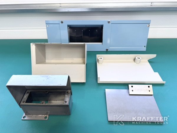 Zubehör, Ausrüstung und Werkzeuge für Dreh Fräszentrum OKUMA Multus B400 90175