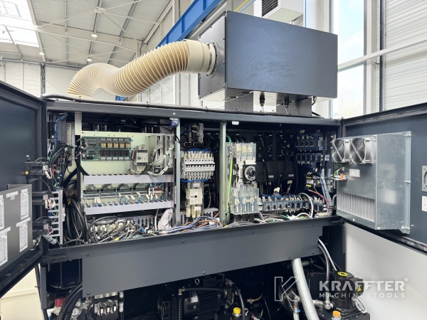 Industrielle Schaltschränke auf DMG MORI NRX 2000 MC 90179