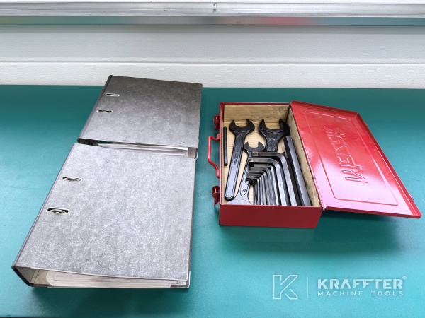 Bedienungsanleitungen für Vertikale CNC-Drehmaschine MAZAK Mega Turn 900 90171