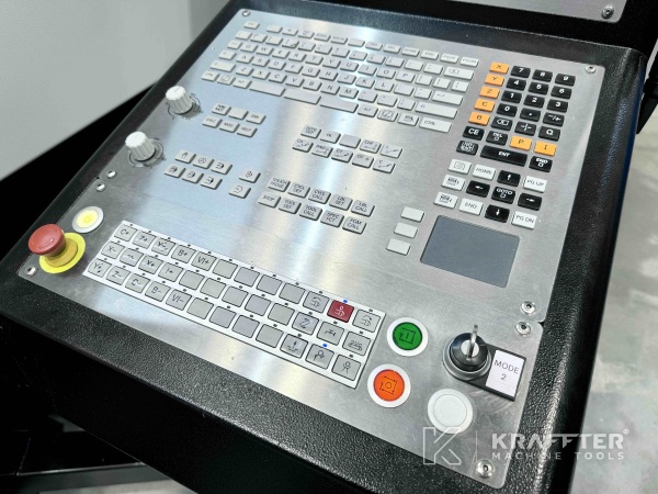 Numerische Steuerung HEIDENHAIN iTNC 530 HSCI für Werkzeugmaschine EUMACH UMC1000 90122