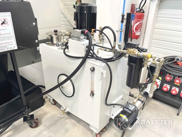 Bearbeitungszentrum gebraucht, EUMACH DVM 2021 90082 Lagerräumung Europa, Deutschland und international