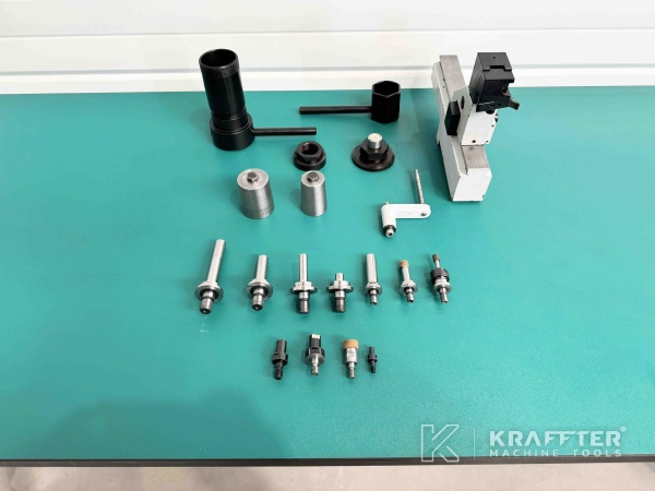 Zubehör, Ausrüstung und Werkzeuge für CNC-Rundschleifmaschine KELLENBERGER Kel-Vista UR 175/1000 90099