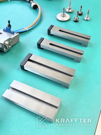 SCHAUBLIN 102 TM-CNC 90075 Wiederverkauf und Versand weltweit