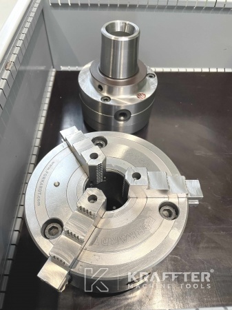 Konventionelle Drehmaschine gebraucht, COLCHESTER MASTER VS 3250 20690-022 zu verkaufen