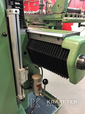 Ankauf und Verkauf Konventionelle Fräsmaschine DECKEL FP3 20689-883, international