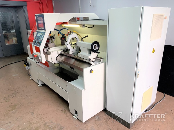 Industriemaschinen zum Drehen Teach-in-CNC-Drehmaschine DMT KERN Status 20689-933 