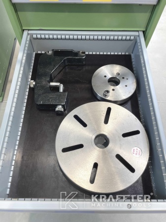 Verkauf von Konventionelle Drehmaschine COLCHESTER MASTER VS 3250 20690-022 Gebrauchte Werkzeugmaschinen