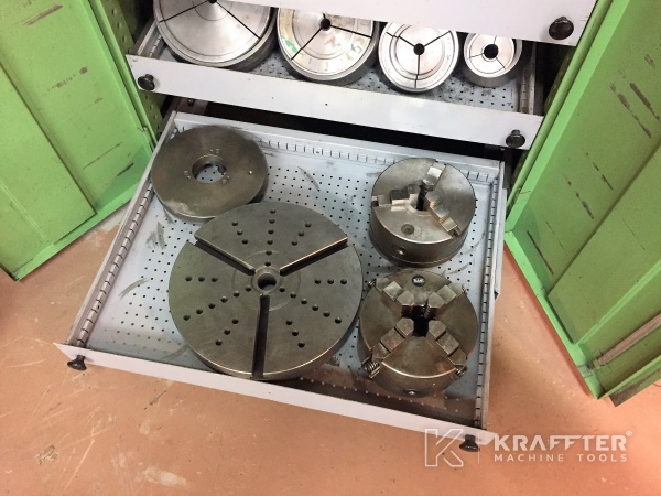 Verkauf von Konventionelle Drehmaschine SCHAUBLIN 135 20689-894 Gebrauchte Werkzeugmaschinen