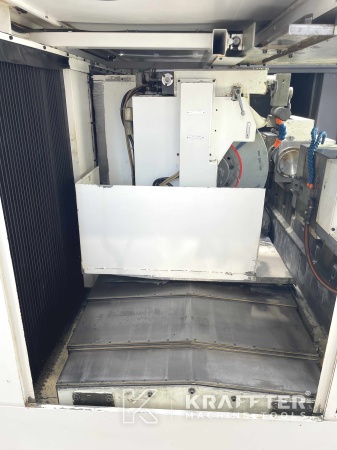 CNC-Rundschleifmaschine mit numerischer Steuerung OKUMA GP-26T II 20690-023