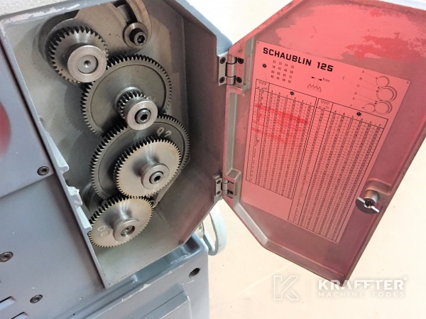 Konventionelle Drehmaschine SCHAUBLIN 125 B 20689-889 Gebrauchte Werkzeugmaschinenµ