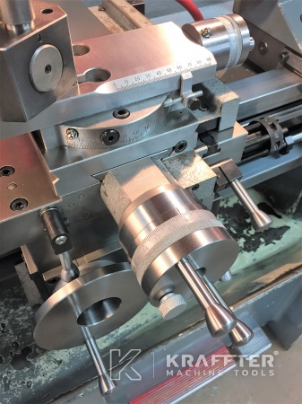 Präzisionsbearbeitung Konventionelle Drehmaschine gebraucht, SCHAUBLIN 125 C 20689-895