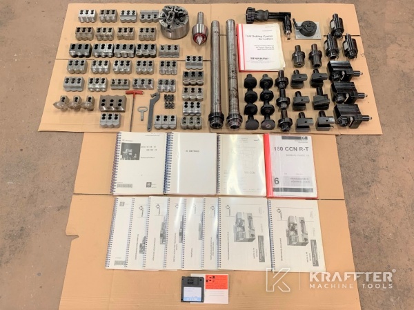 Zubehör, Ausrüstung und Betriebsanleitungen für SCHAUBLIN 180 CNC R-TM A2-5 20689-958 bei KRAFFTER
