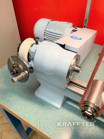 Präzisionsdrehmaschine SCHAUBLIN 70-CF 20689-949 bei KRAFFTER Gebrauchte Werkzeugmaschinen